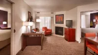 Residence Inn Salt Lake City Sandy فنادق في South Jordan