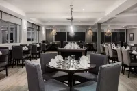 Holiday Inn & Suites Grande Prairie-Conference Ctr Hotels in Grande Prairie