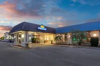 Days Inn by Wyndham Titusville Kennedy Space Center Hotels in Mims
