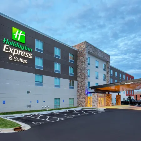 Holiday Inn Express & Suites MERRILLVILLE by IHG