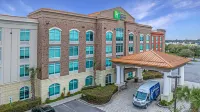 Holiday Inn Express & Suites Charleston Arpt-Conv Ctr Area Hotels in North Charleston