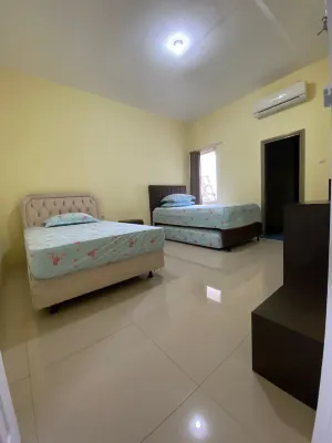 Jack West Villa Hotels near Yayasan Pondok Pesantren AL FALAH