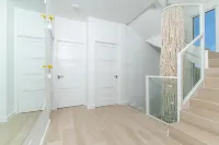 Garden Grove Hotels in Mount Standfast