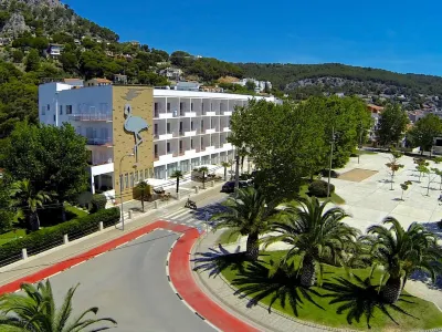 체크인 플라밍고 Càmping Les Medes 주변 호텔