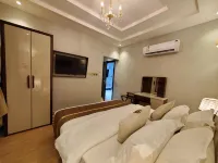 Landmark Hotel Suites  호텔