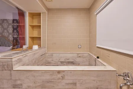 Kyokusui Hotspring Hotel