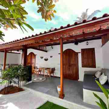 Gili Lumbung Bungalow Hotel Exterior