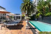 Romney Park Luxury Apartments by the Stay Collection - Private Pools