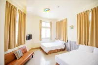 Happiness B&B Hotels near Fenggui Cave