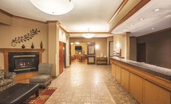 La Quinta Inn & Suites by Wyndham Portland Airport