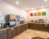Comfort Suites Peoria Sports Complex - breakfast