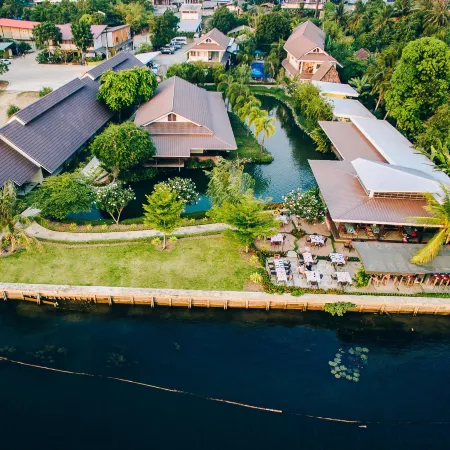 Good Times Resort Kanchanaburi Отели рядом с достопримечательностью «Военный музей JEATH»
