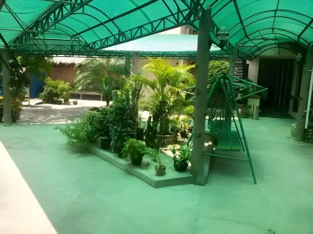 Raymen Beach Resort Отели в г. Гимарас