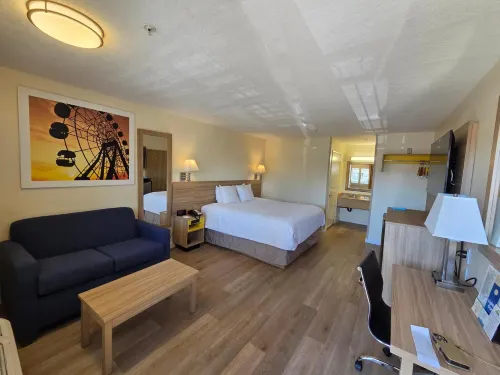 Days Inn by Wyndham Alhambra CA