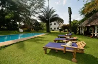 Arusha Safari Lodge - Infinity Pools