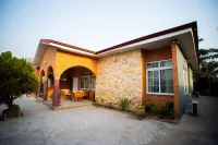 Bays Villa, Koforidua Hotels in 