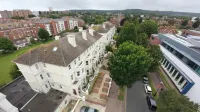 Osborne Aparthotel - parking