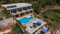Suites Castello - Ocean View