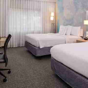 Courtyard Beaumont Rooms