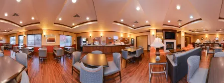 Holiday Inn Express & Suites Lancaster-Lititz Отели в г. Литиц