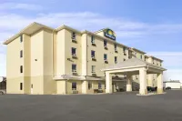 Days Inn by Wyndham Moose Jaw