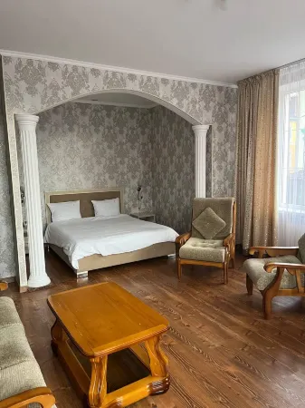 Русь Отели рядом с достопримечательностью «Ессентуки, Санаторий»