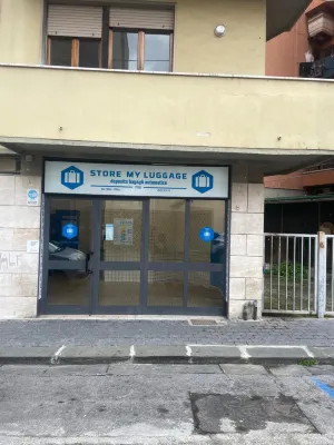 Colombo Street Station Hotels near Pisa Central Station