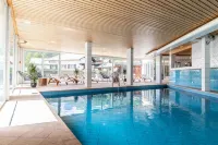 Hotel Waldhaus am See - Pools