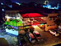 Rose Palace Hotel, Gulberg - พร้อมอาหารเช้า