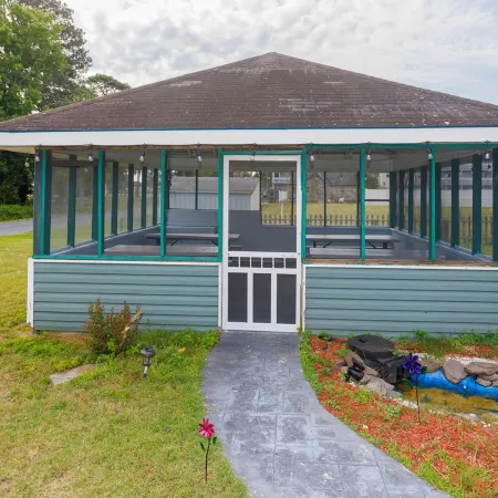 Atlantic Shores Inn and Suites