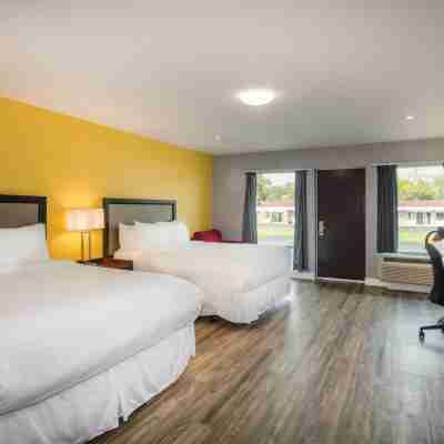 Ramada by Wyndham Jacksons Point Rooms