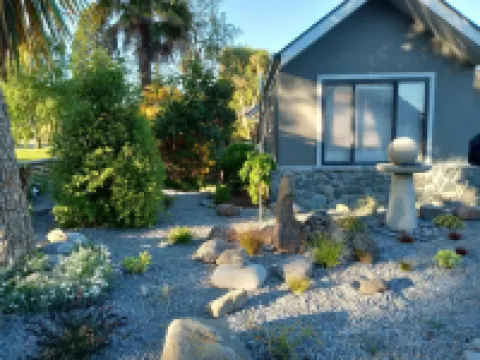 Four Peaks Motel