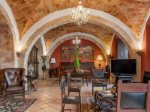 Parador Santa Maria la Real Hotels in Sucre