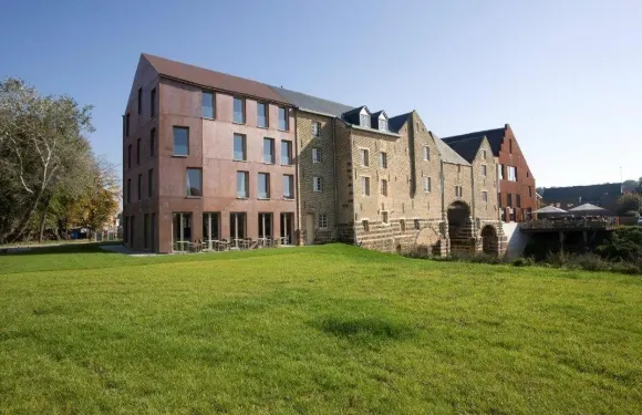 赫多根莫倫酒店