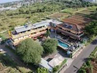 Villa Panderman Indah - Mountain view