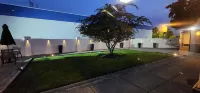 Super 8 by Wyndham Morton Grove/Chicago Hotels in Glenview
