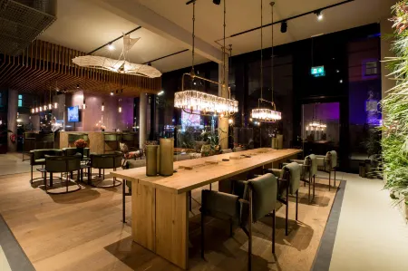 Aeronaut Suits by Pearl1 Отели рядом с достопримечательностью «Свободный университет Берлина»