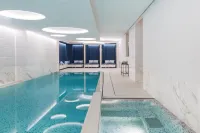The Woodward, Auberge Collection - Pool