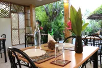Hanifaru Transit Inn - Pet friendly