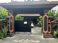 Dnux House โรงแรมใกล้หาด Jerman Beach