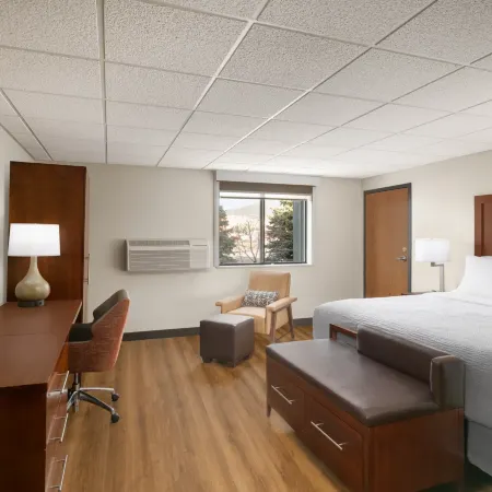 Garner Hotel Butte by IHG