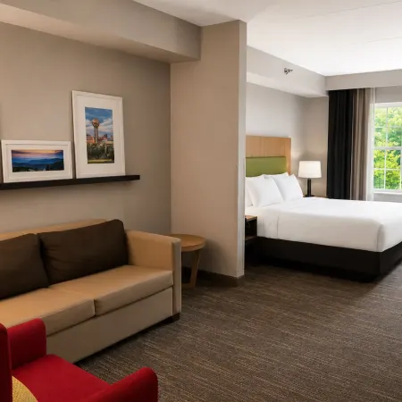 La Quinta Inn & Suites by Wyndham Knoxville West