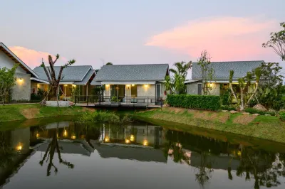 Loftpical Resort Hotels in Boat Lagoon