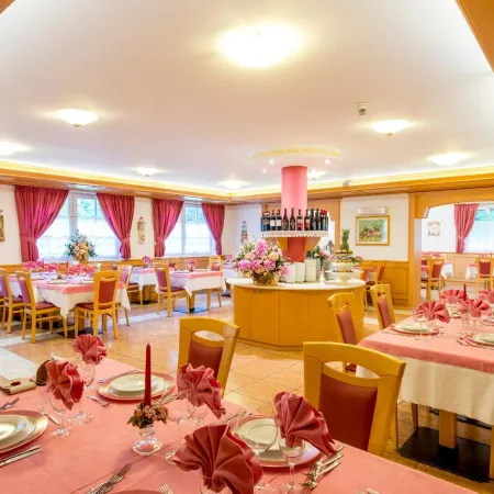 Hotel Villa Rosella Park & Wellness