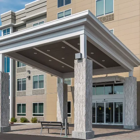 Holiday Inn Express & Suites Norwood-Boston Area by IHG