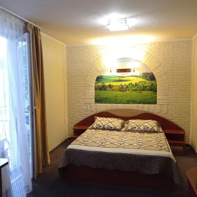 Janet Hotel Các khách sạn ở Simferopol