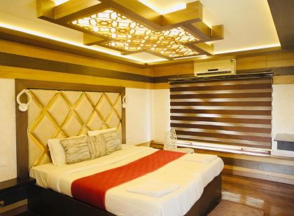 Best Kerala Houseboat