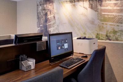 共有エリア コートヤード バイ マリオット デトロイト ディアボーンの写真