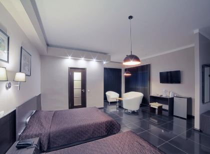 Garazh Hotel