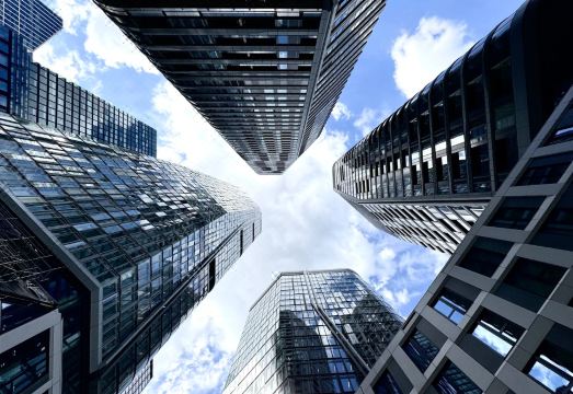 킴튼 메인 프랑크푸르트의 모던한 디자인 객실 내부